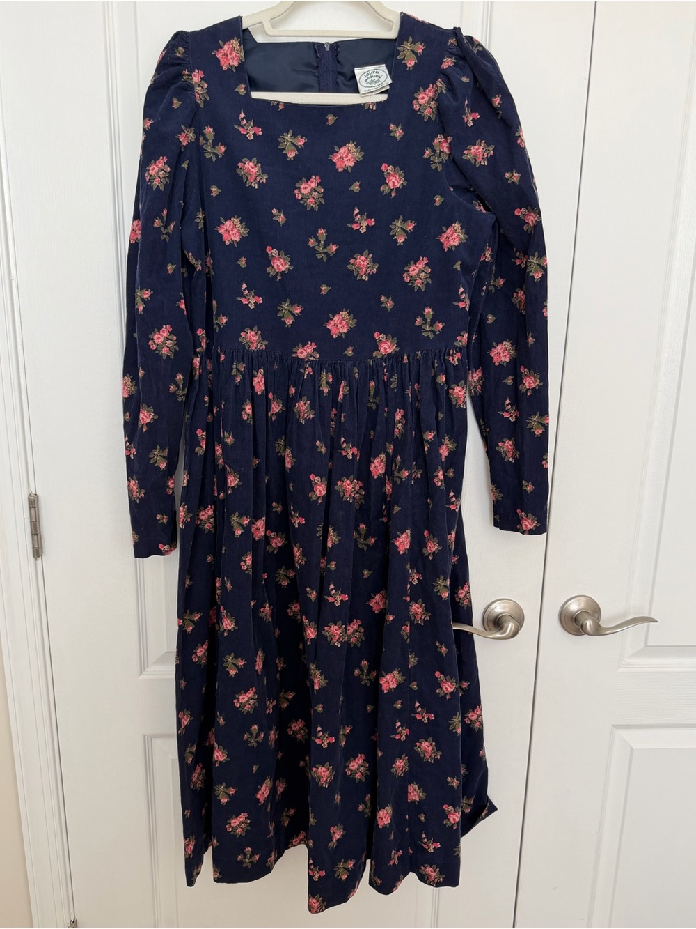 Like New Vintage Laura Ashley Blue & Pink Floral Corduroy Midi Dress size 10 US